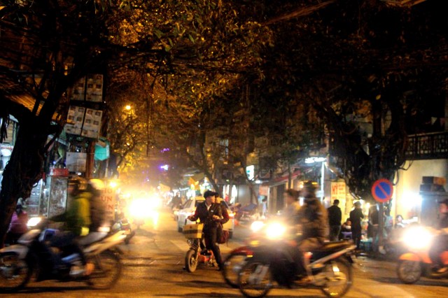 A relatively calm traffic scene